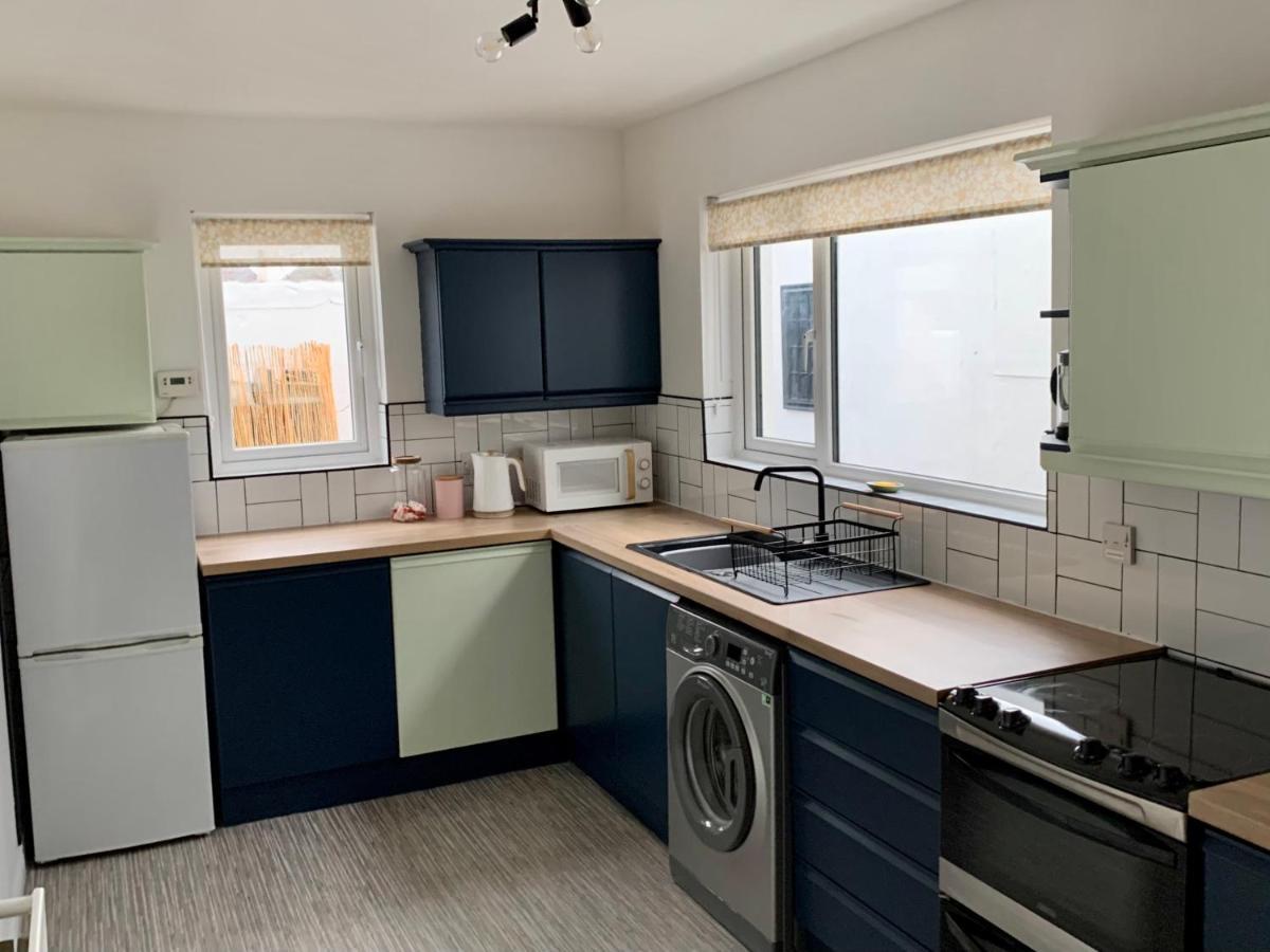 La Brisa-Fully Refurbished, Perfect Local Villa Portrush Ngoại thất bức ảnh